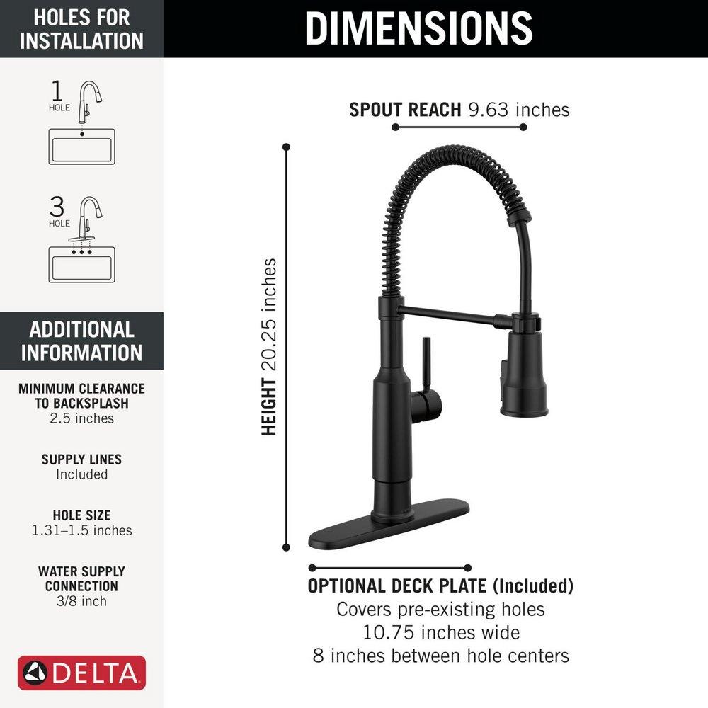 Single Handle Pull Down Kitchen Faucet in Matte Black 