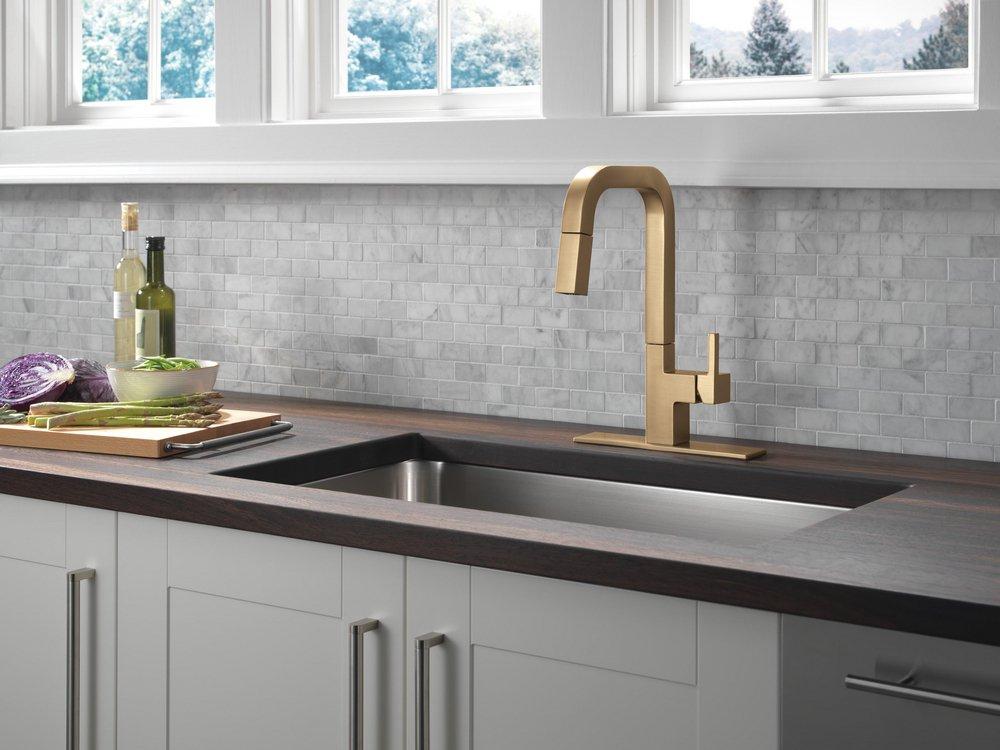 Single Handle Pull Down Kitchen Faucet in Champagne Bronze 