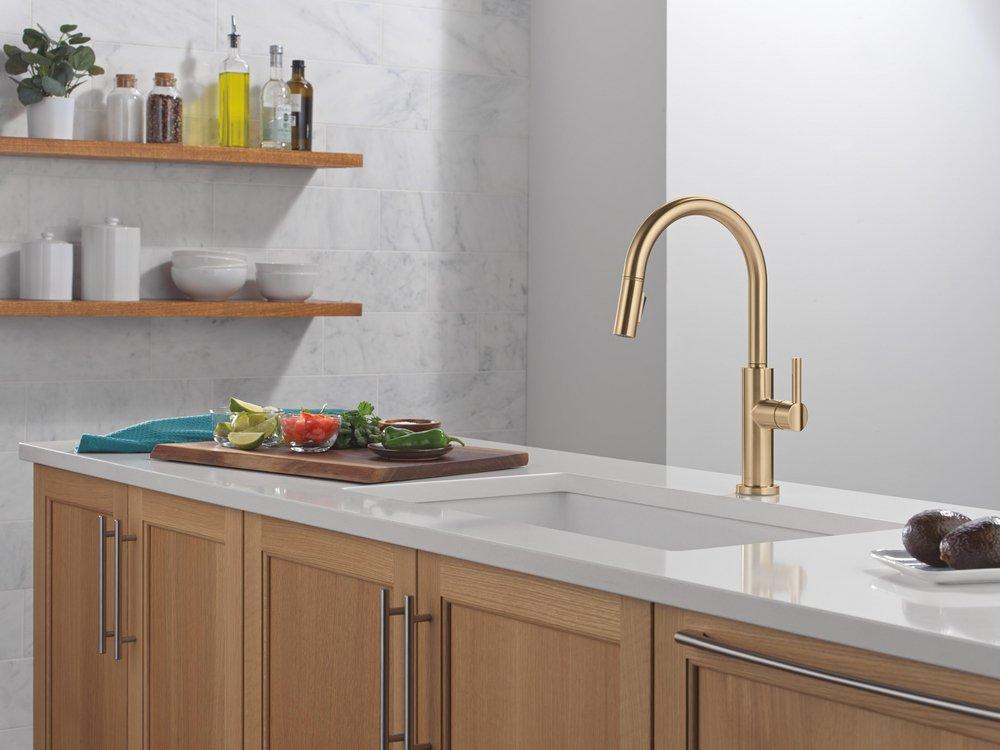 Single Handle Pull Down Kitchen Faucet in Champagne Bronze 