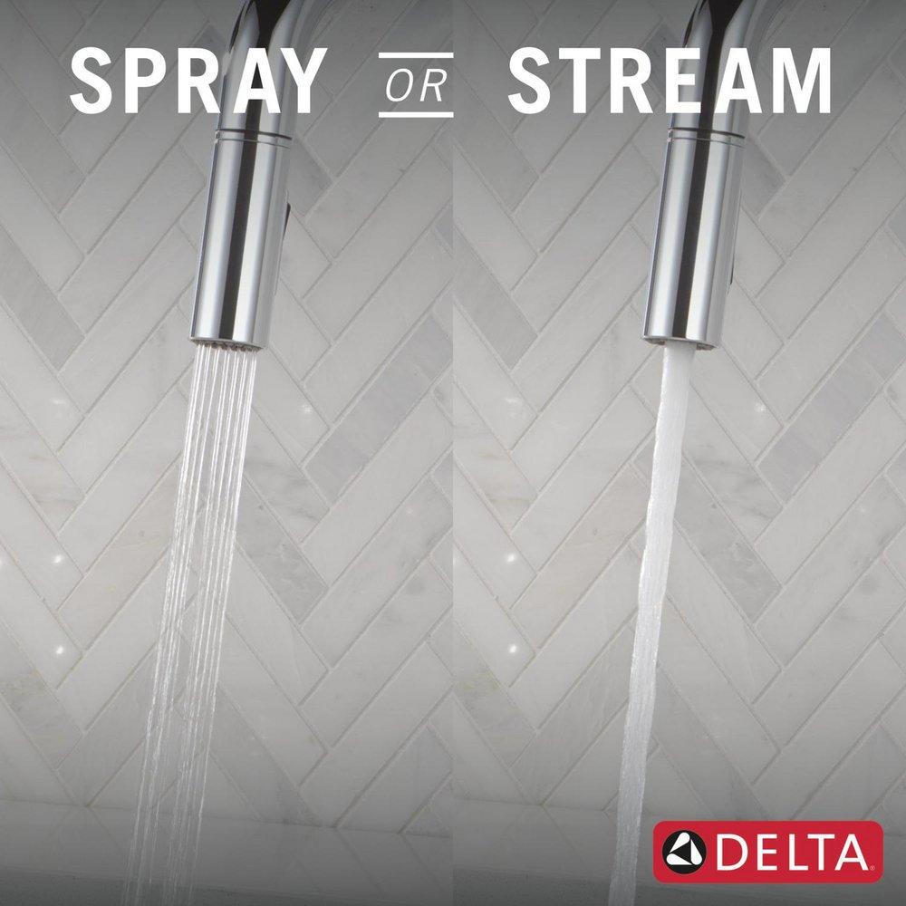 Single Handle Pull Down Kitchen Faucet with Side Spray in Chrome 