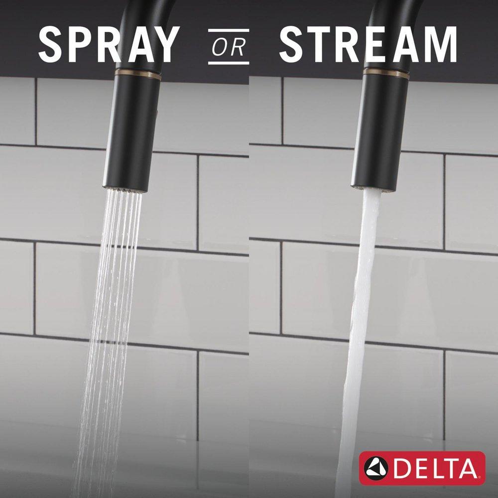 Single Handle Pull Down Kitchen Faucet in Matte Black with Champagne Bronze 