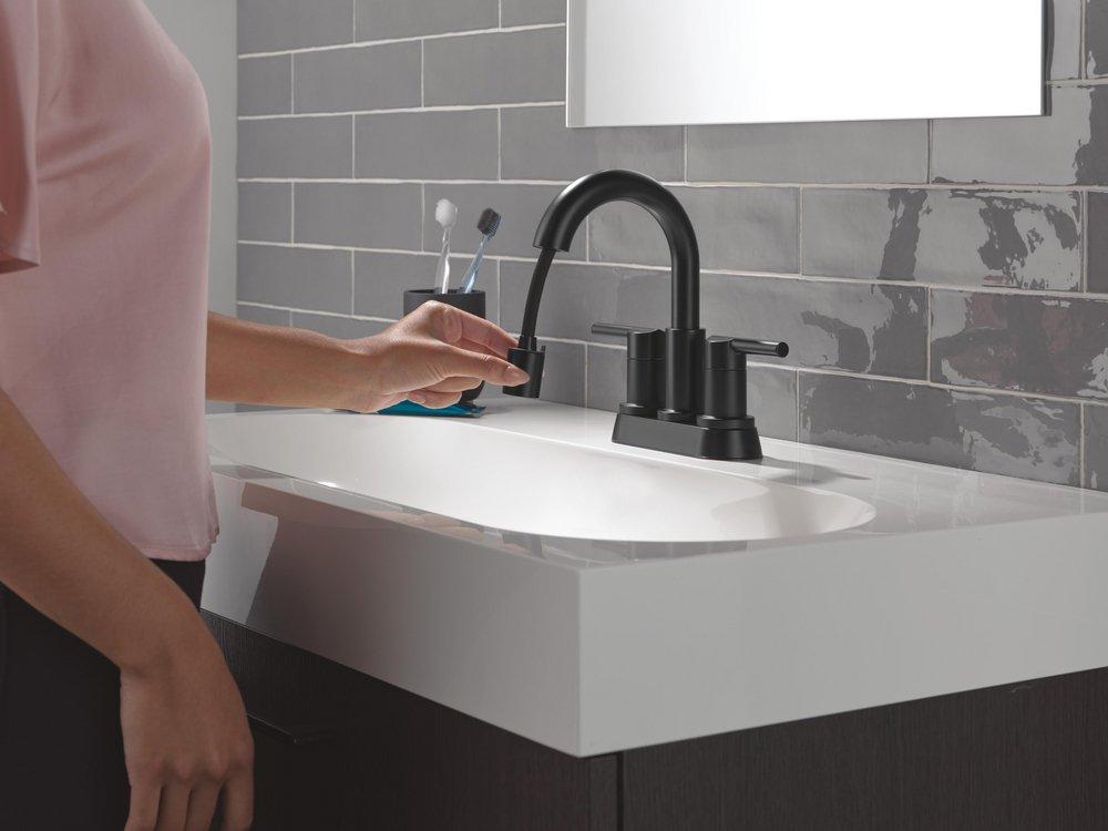 Two Handle Centerset Bathroom Sink Faucet in Matte Black 