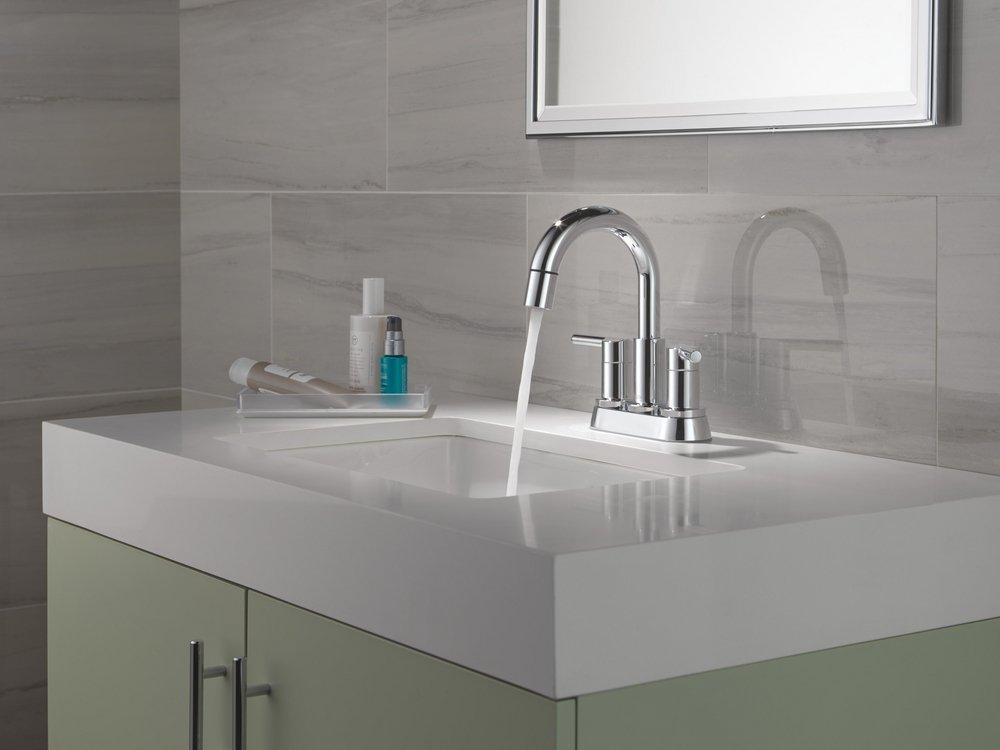 DELTA NICOLI TWO HANDLE CENTERSET PULL-DOWN BATHROOM FAUCET 