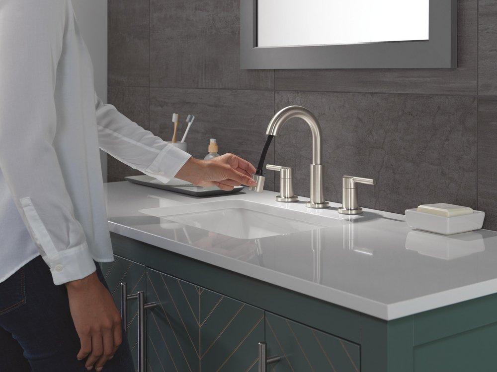 Two Handle Widespread Bathroom Sink Faucet in Stainless 