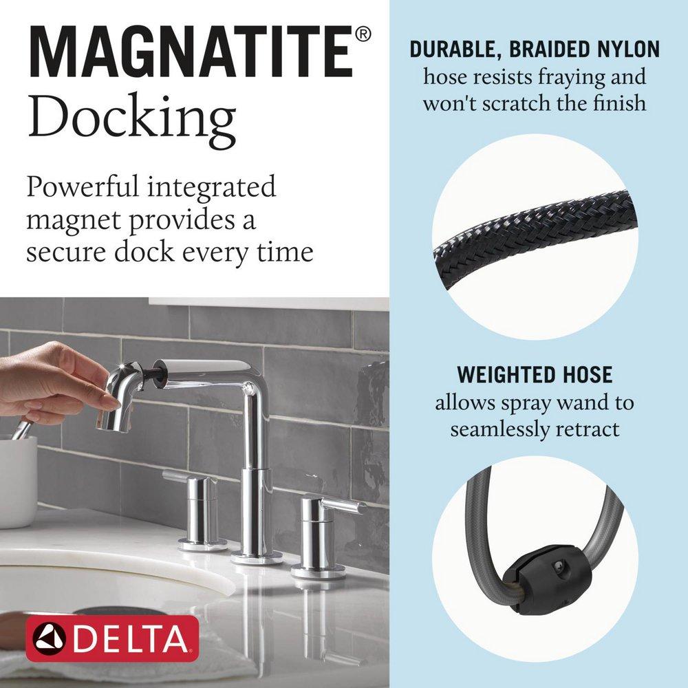 Two Handle Widespread Bathroom Sink Faucet in Chrome 