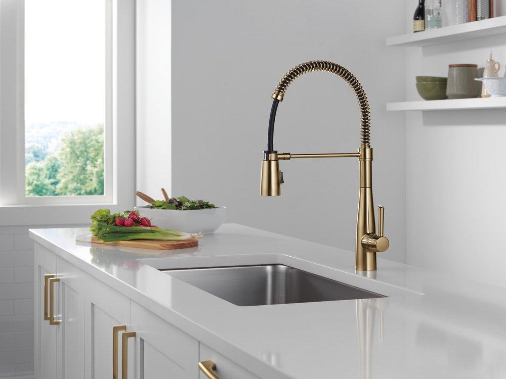 Single Handle Pull Down Kitchen Faucet in Champagne Bronze 