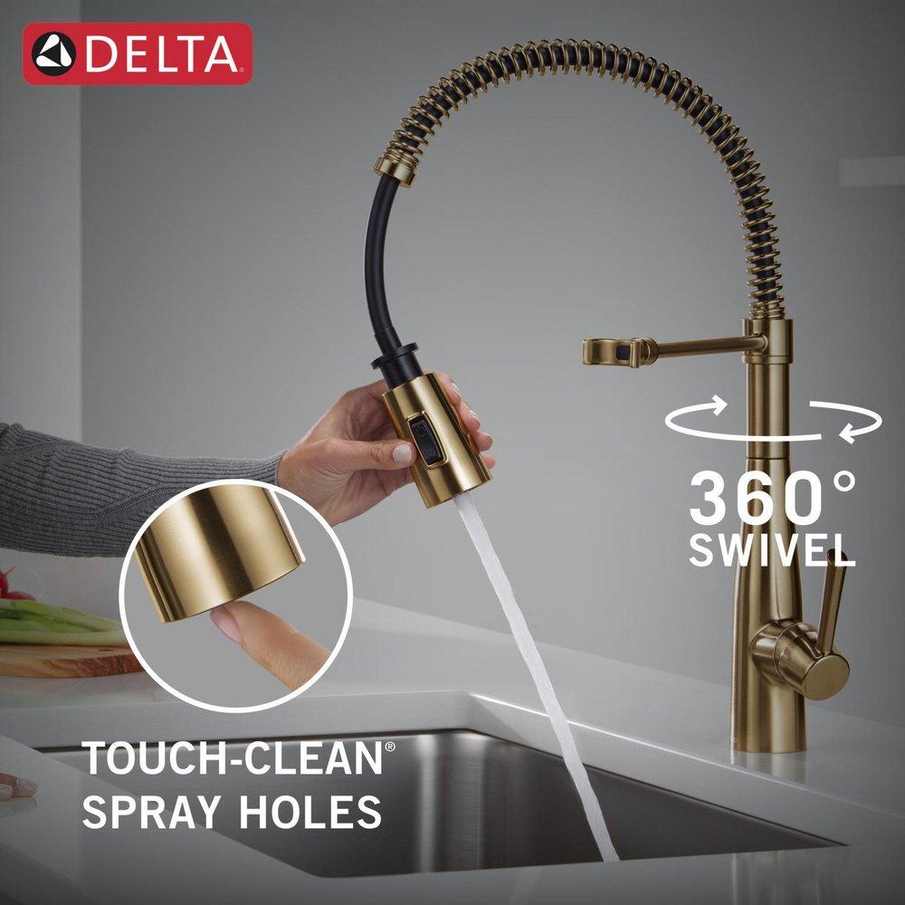 Single Handle Pull Down Kitchen Faucet in Champagne Bronze 
