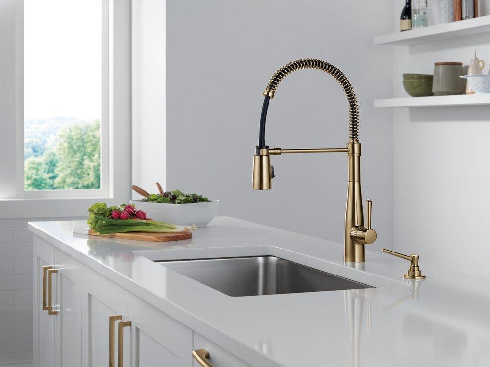 Single Handle Pull Down Kitchen Faucet in Champagne Bronze 