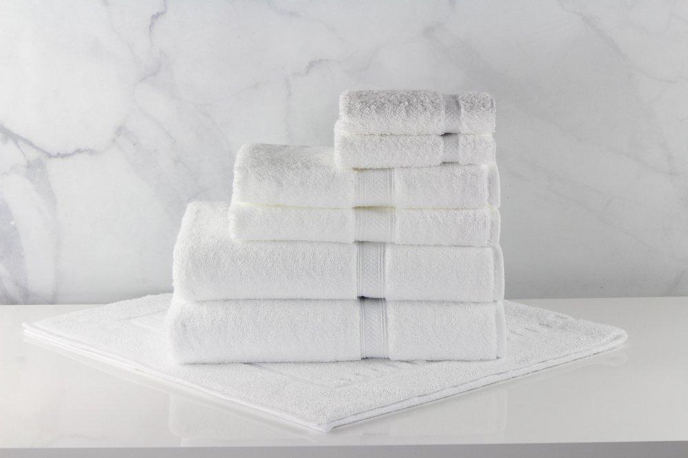 MAGNIFICENCE BATH MAT WHITE 21X36 12.00 LBS/DZ 48/CA 