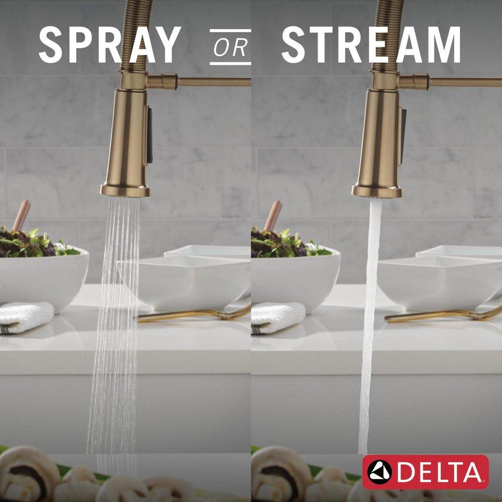 Single Handle Pull Down Kitchen Faucet in Champagne Bronze 