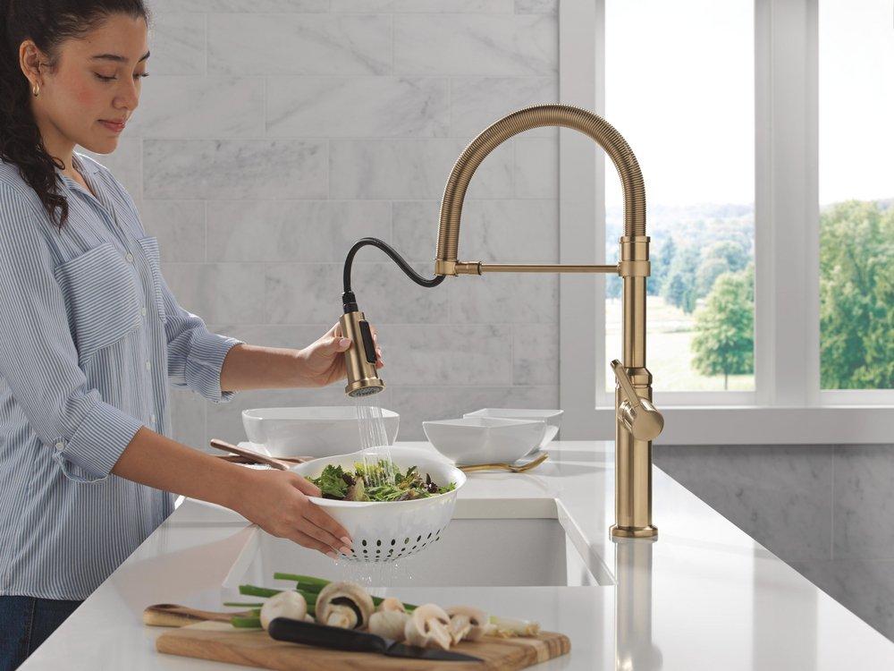 Single Handle Pull Down Kitchen Faucet in Champagne Bronze 