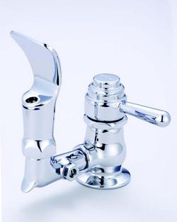 Single Handle Lever Handle Water Filter Faucet in Polished Chrome
