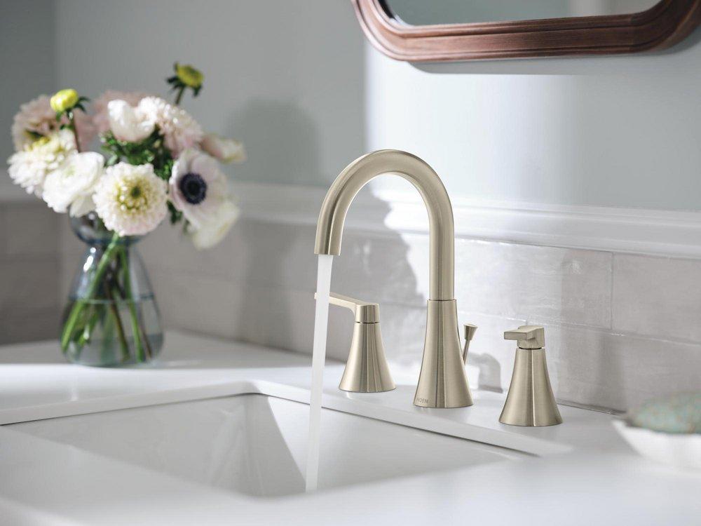 Moen Brushed Nickel Two Handle Widespread Bathroom Sink Faucet 