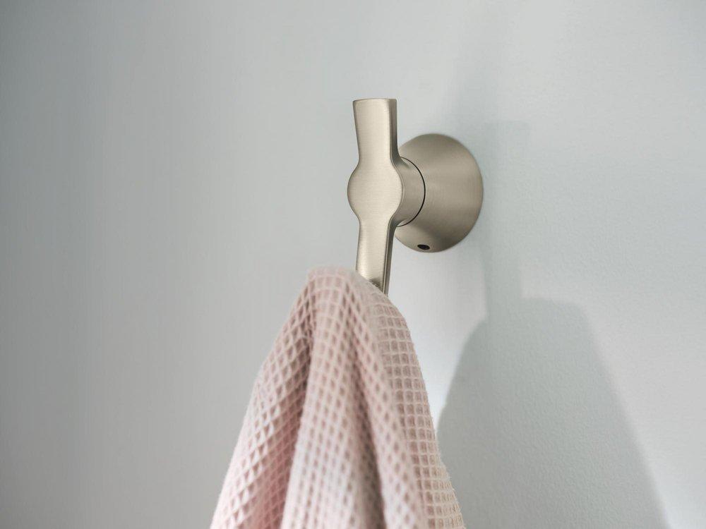 BRUSHED NICKEL DOUBLE ROBE HOOK 