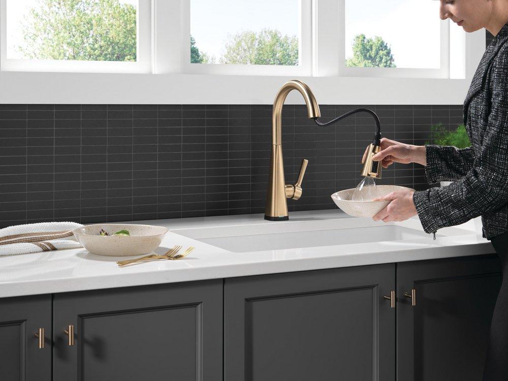 Single Handle Pull Down Kitchen Faucet in Champagne Bronze 