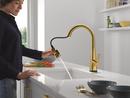 DELTA LENTA TOUCH2O KITCHEN FAUCET WITH TOUCHLESS TECHNOLOGY 