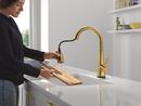 DELTA LENTA TOUCH2O KITCHEN FAUCET WITH TOUCHLESS TECHNOLOGY 