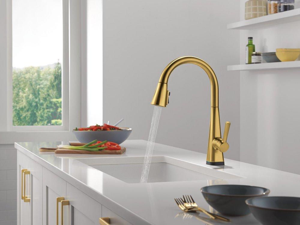 DELTA LENTA TOUCH2O KITCHEN FAUCET WITH TOUCHLESS TECHNOLOGY 