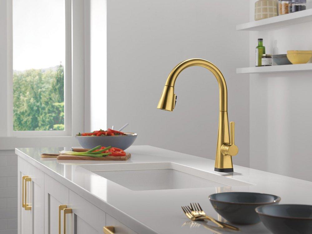 DELTA LENTA TOUCH2O KITCHEN FAUCET WITH TOUCHLESS TECHNOLOGY 