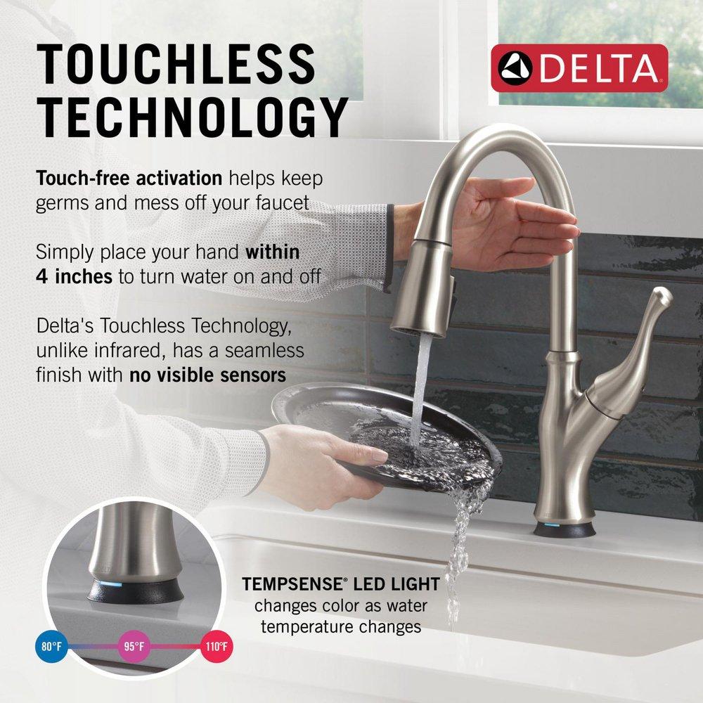 Single Handle Pull Down Kitchen Faucet with Side Spray in Spotshield Stainless 
