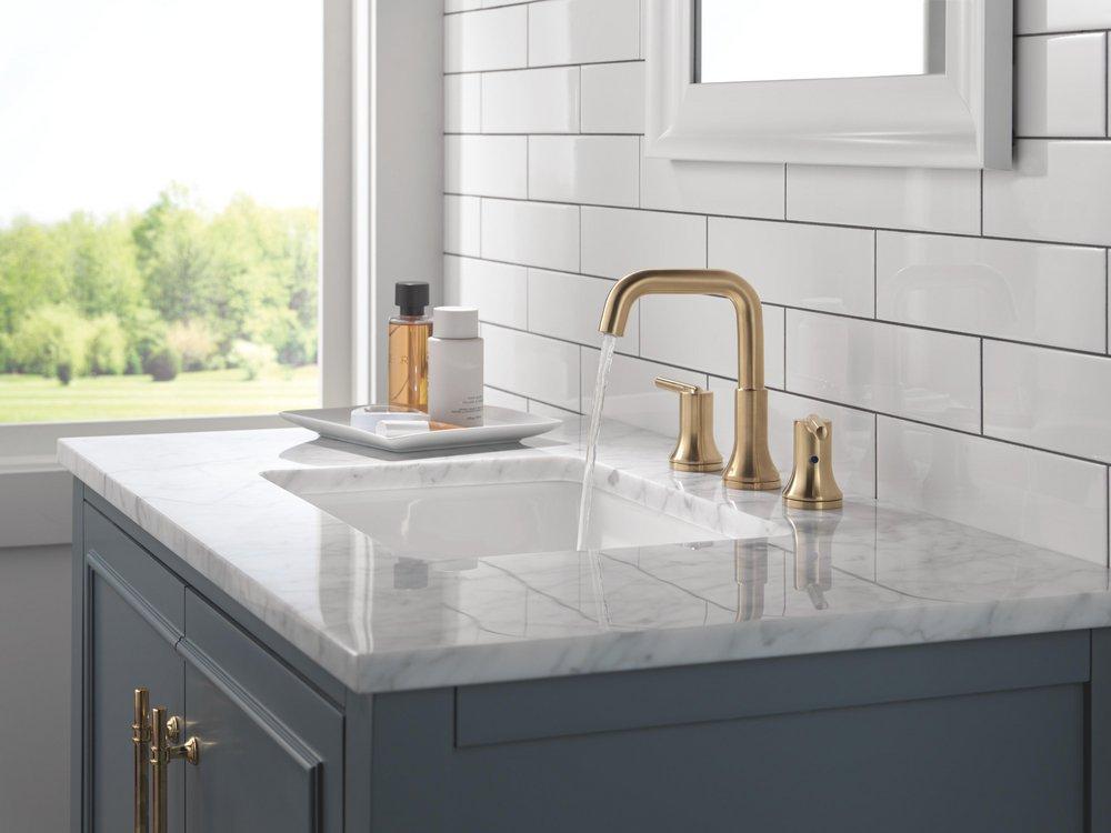 DELTA TRINSIC TWO HANDLE WIDESPREAD BATHROOM FAUCET 