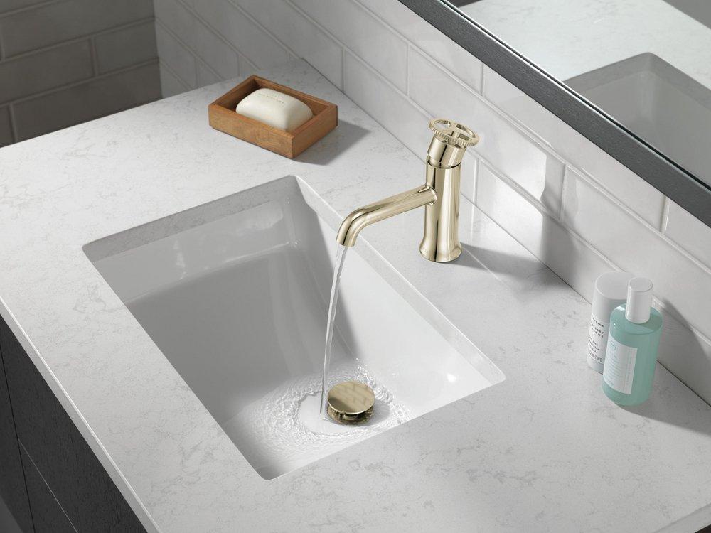 DELTA TRINSIC SINGLE HANDLE BATHROOM FAUCET 