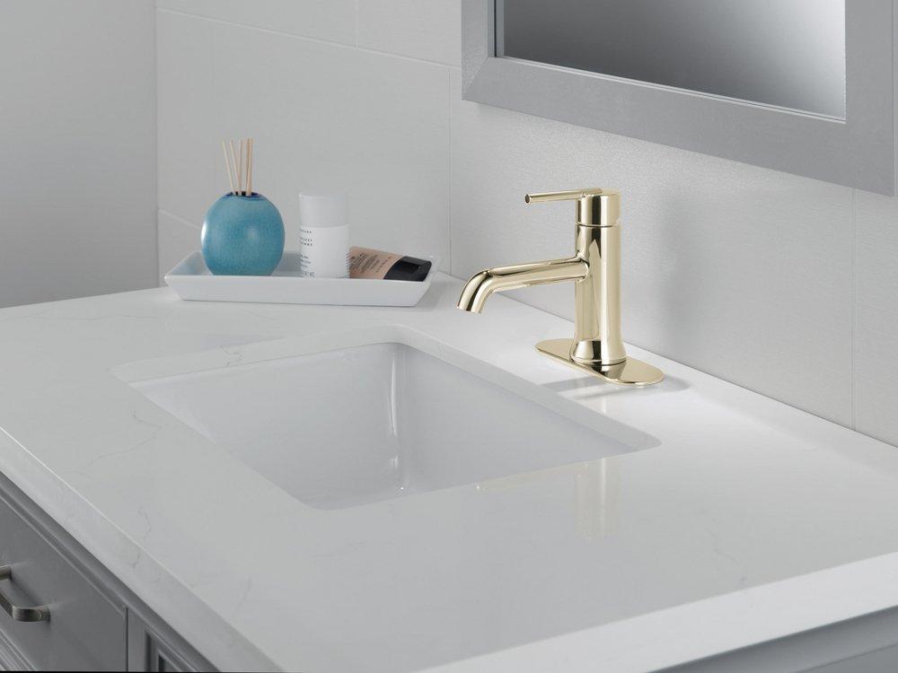 DELTA TRINSIC SINGLE HANDLE BATHROOM FAUCET 