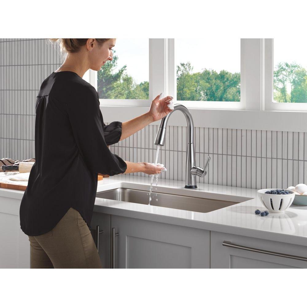 Essa&reg; Touch2O&reg; Technology Kitchen Faucet with Touchless Technology in Arctic Stainless 