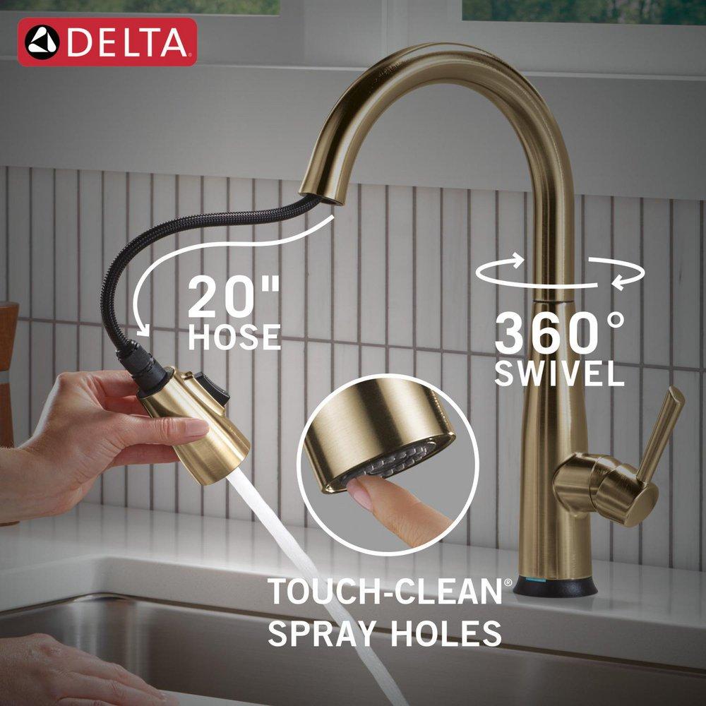 Single Handle Pull Down Kitchen Faucet in Champagne Bronze 