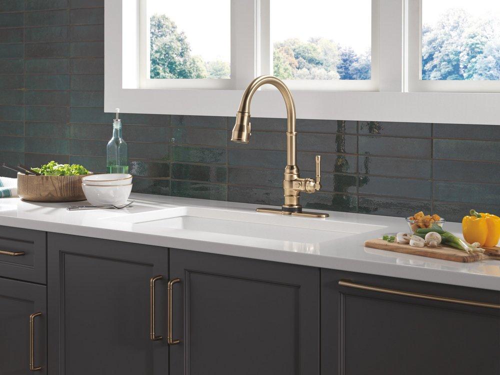 Single Handle Pull Down Kitchen Faucet in Champagne Bronze 