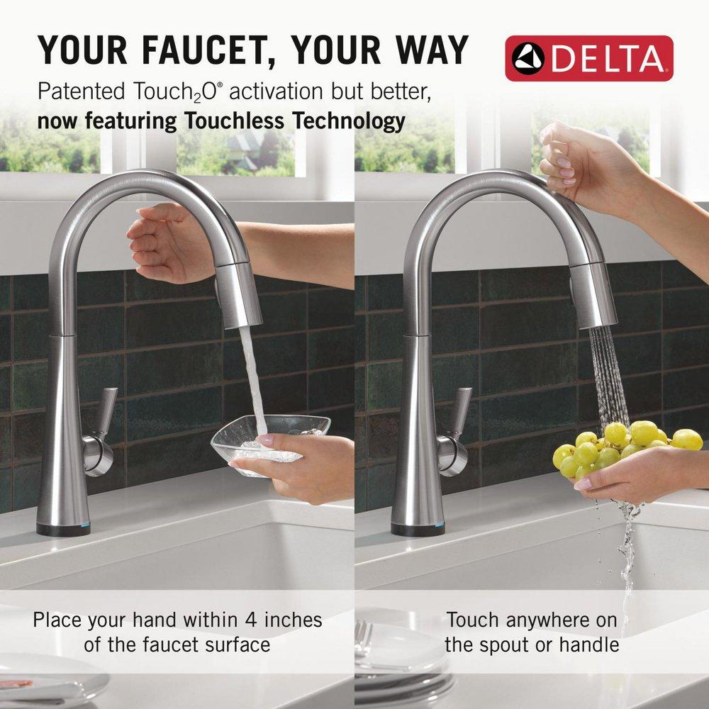 Single Handle Touchless Kitchen Faucet in Lumicoat&reg; Arctic Stainless 