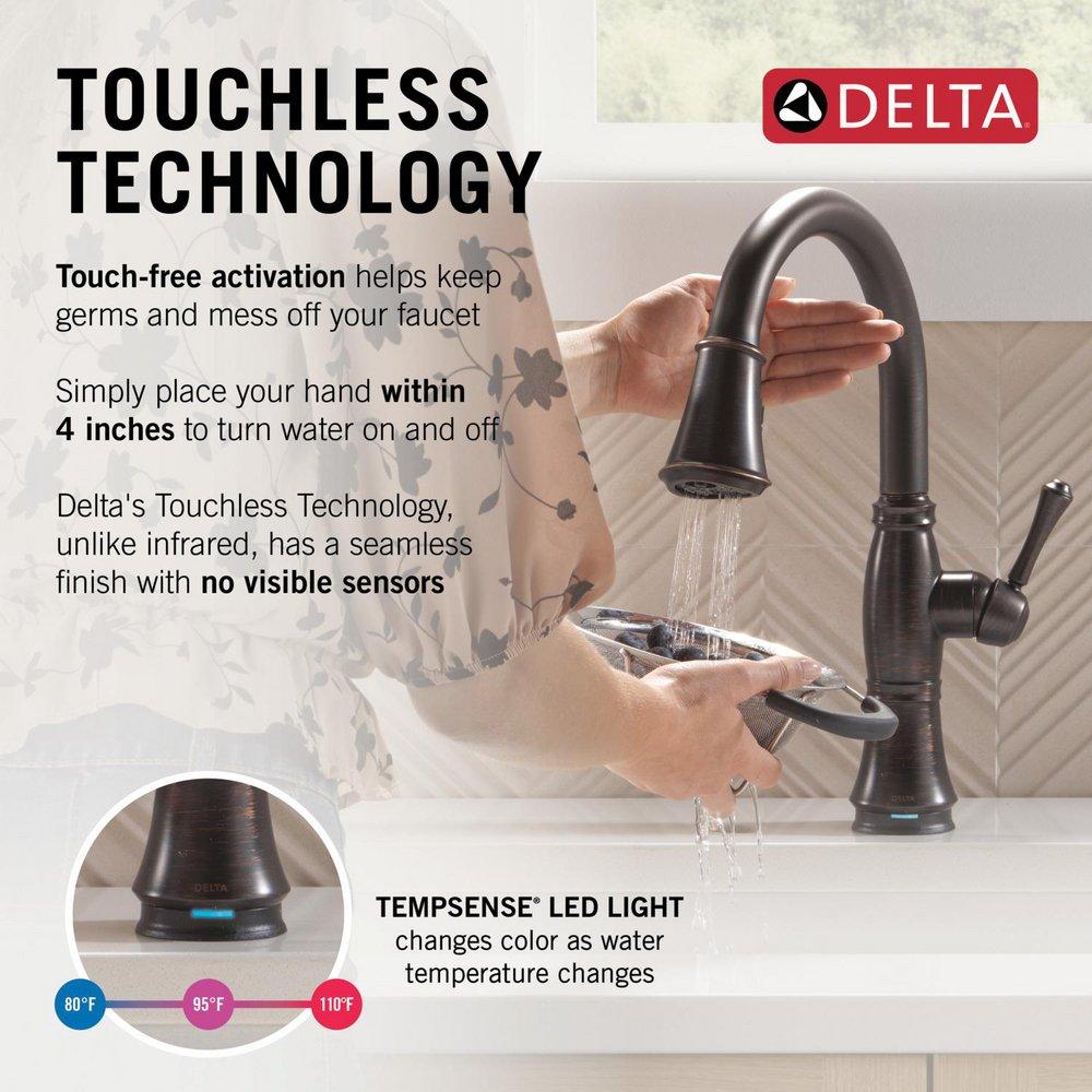 Single Handle Pull Down Kitchen Faucet in Venetian Bronze 