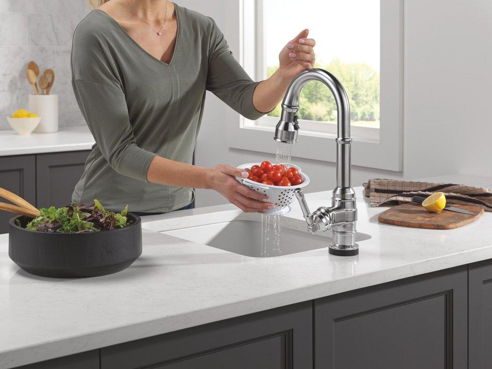 DELTA BRODERICK TOUCH2O BAR / PREP FAUCET WITH TOUCHLESS TECHNOLOGY 