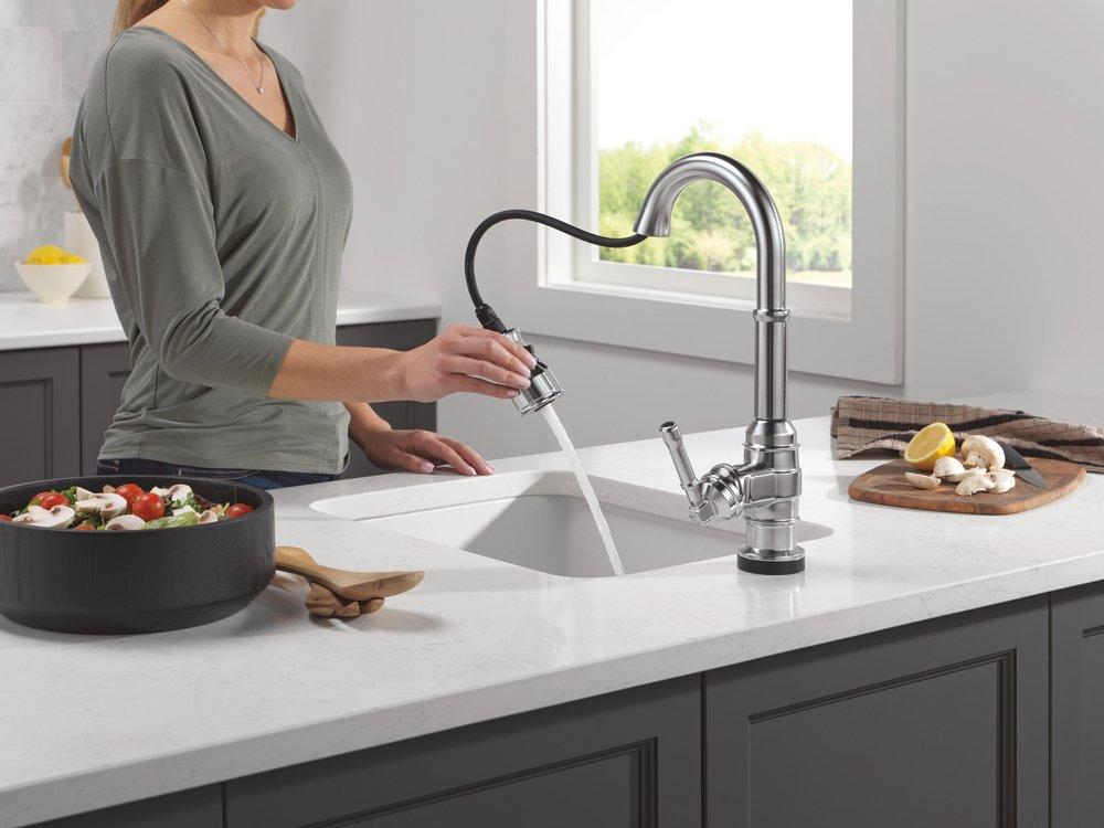 DELTA BRODERICK TOUCH2O BAR / PREP FAUCET WITH TOUCHLESS TECHNOLOGY 