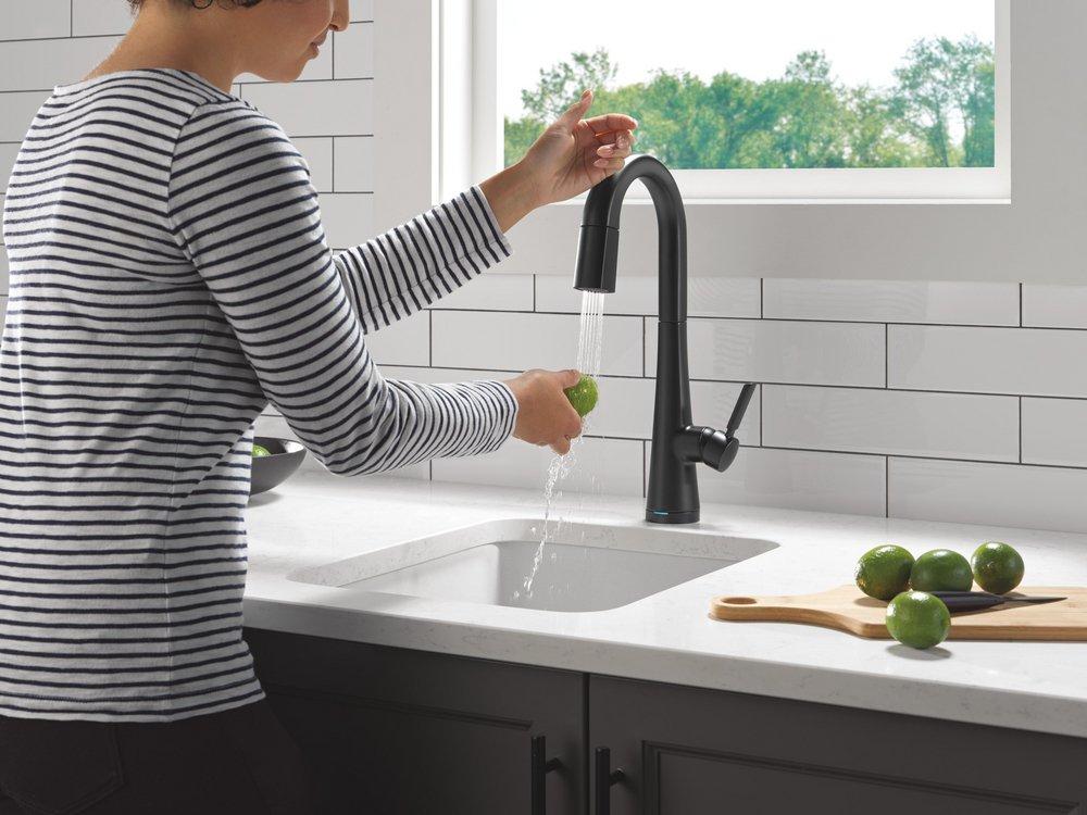DELTA MONROVIA TOUCH2O BAR / PREP FAUCET WITH TOUCHLESS TECHNOLOGY 
