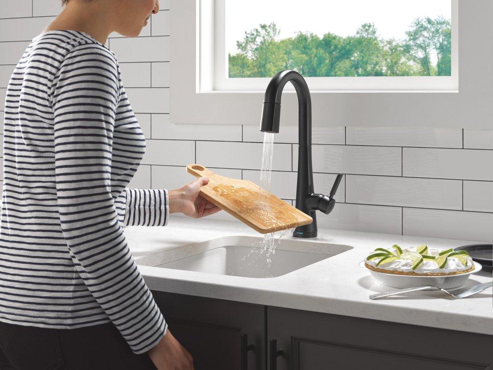 DELTA MONROVIA TOUCH2O BAR / PREP FAUCET WITH TOUCHLESS TECHNOLOGY 