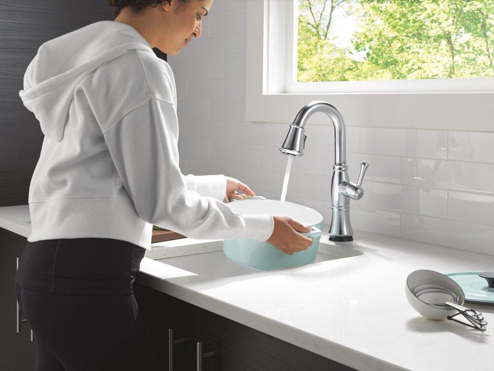 DELTA CASSIDY TOUCH2O BAR / PREP FAUCET WITH TOUCHLESS TECHNOLOGY 