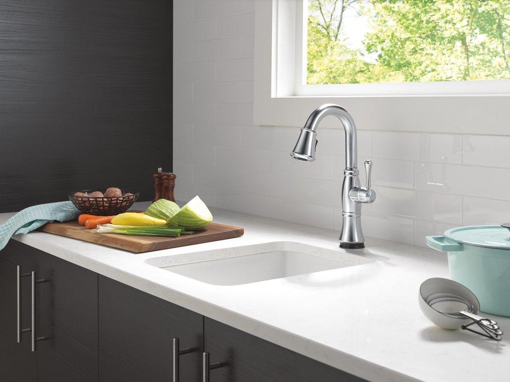 DELTA CASSIDY TOUCH2O BAR / PREP FAUCET WITH TOUCHLESS TECHNOLOGY 