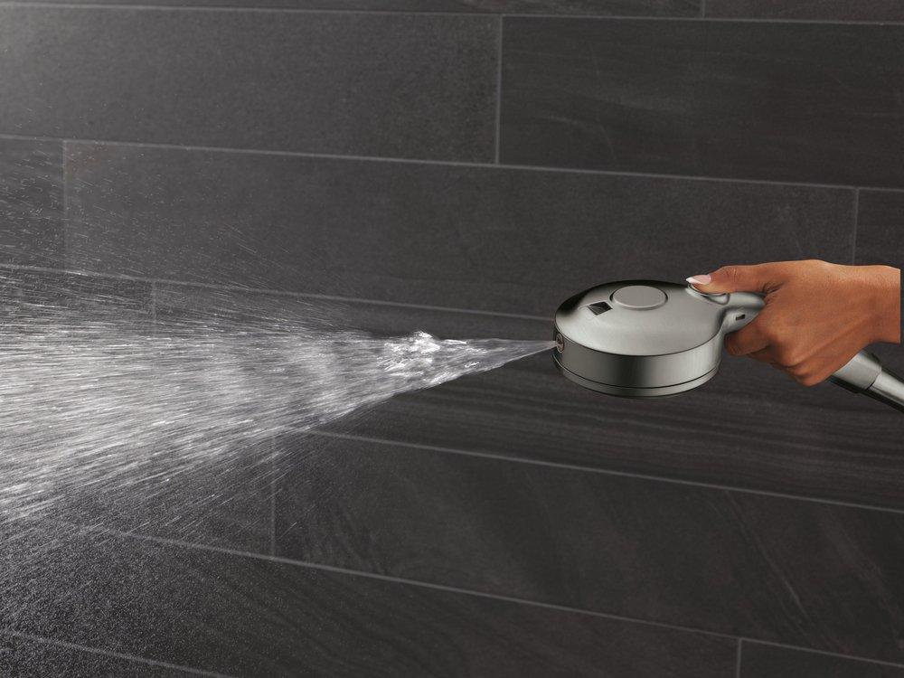 DELTA UNIVERSAL SHOWERING COMPONENTS: 6-SETTING HYDRORAIN WITH PROCLEAN 