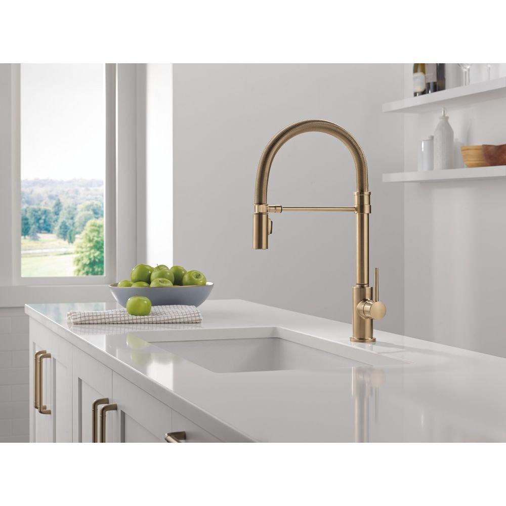 Single Handle Pull Down Kitchen Faucet in Champagne Bronze 