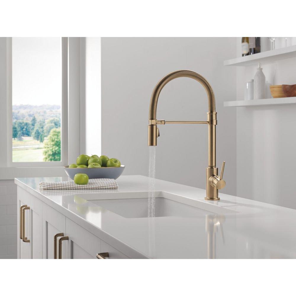 Single Handle Pull Down Kitchen Faucet in Champagne Bronze 