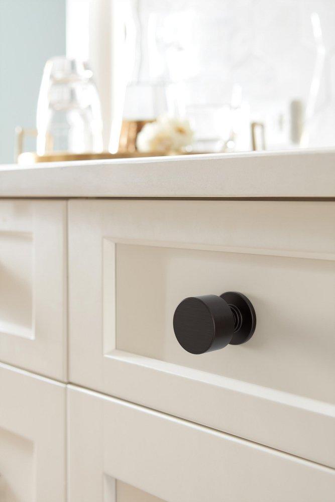 Amerock Oil Rubbed Bronze 1-1/8 in. Round Cabinet Knob 