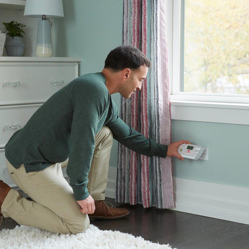 COMBO EXPLOSIVE GAS AND CARBON MONOXIDE ALARM WITH DIGITAL DISPLAY 