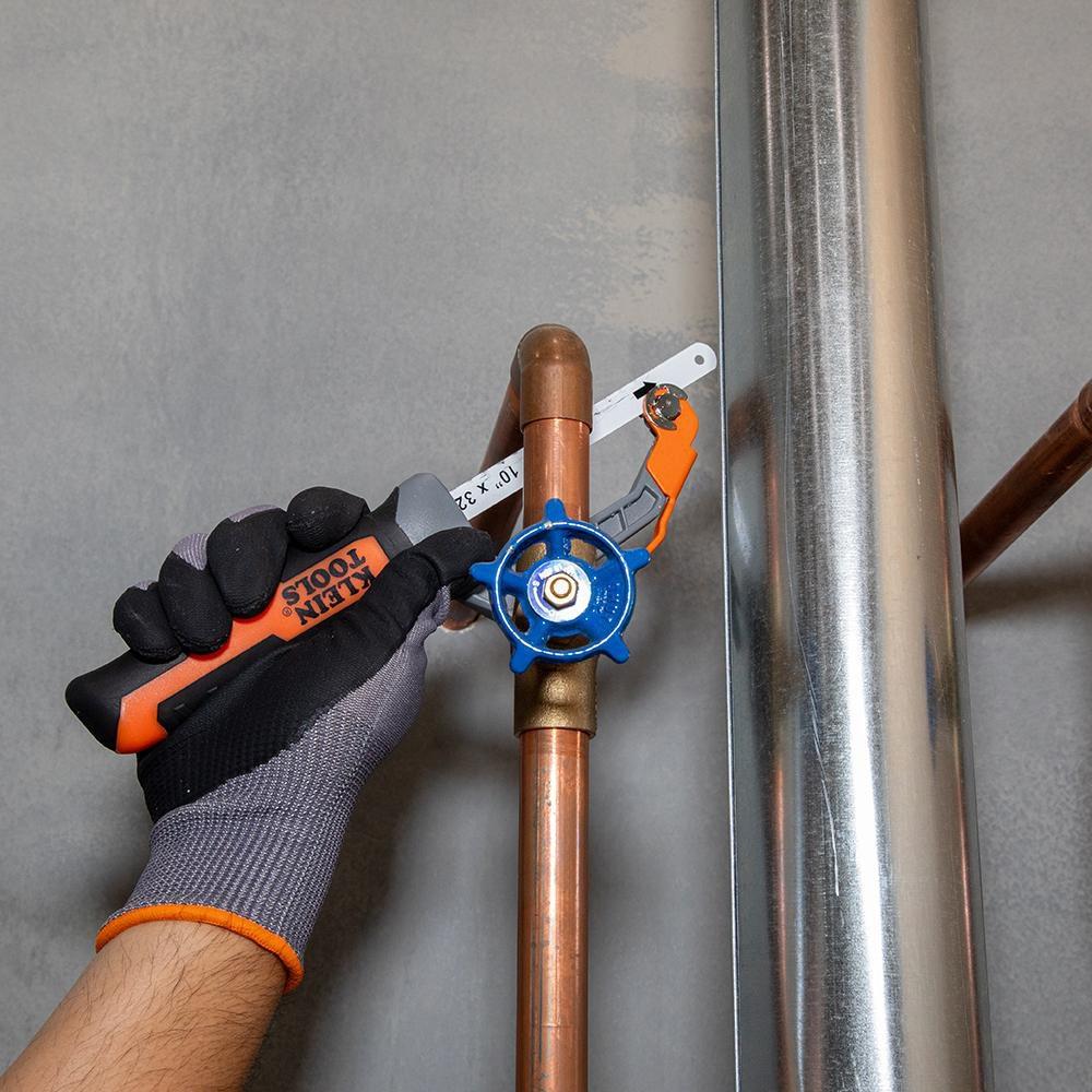 COMPACT FINISH-CUT HACKSAW 