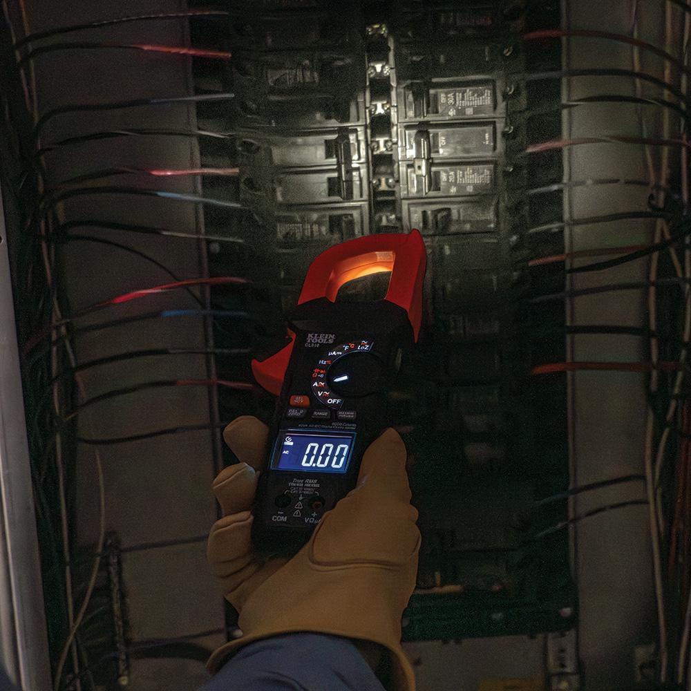 600A Ac/Dc Auto-Ranging Digital Pro Clamp Meter With Worklight 