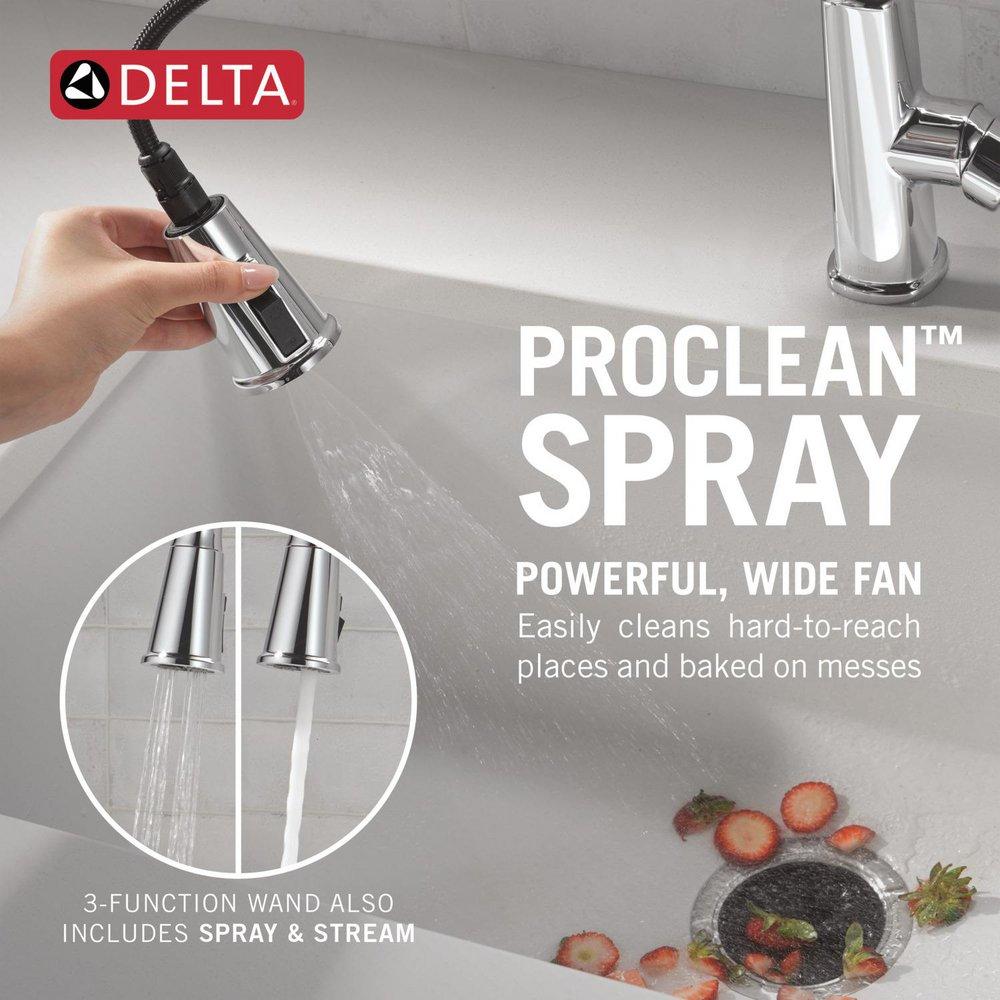 Single Handle Pull Down Kitchen Faucet in Chrome 