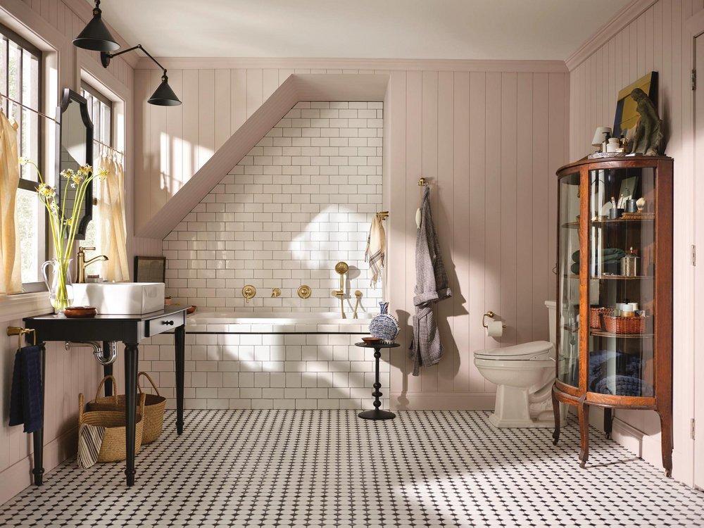 Single Handle Monoblock Bathroom Sink Faucet in Bronzed Gold 