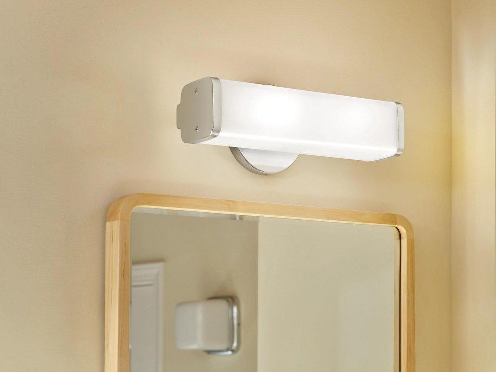 CHROME ONE GLOBE BATH LIGHT 