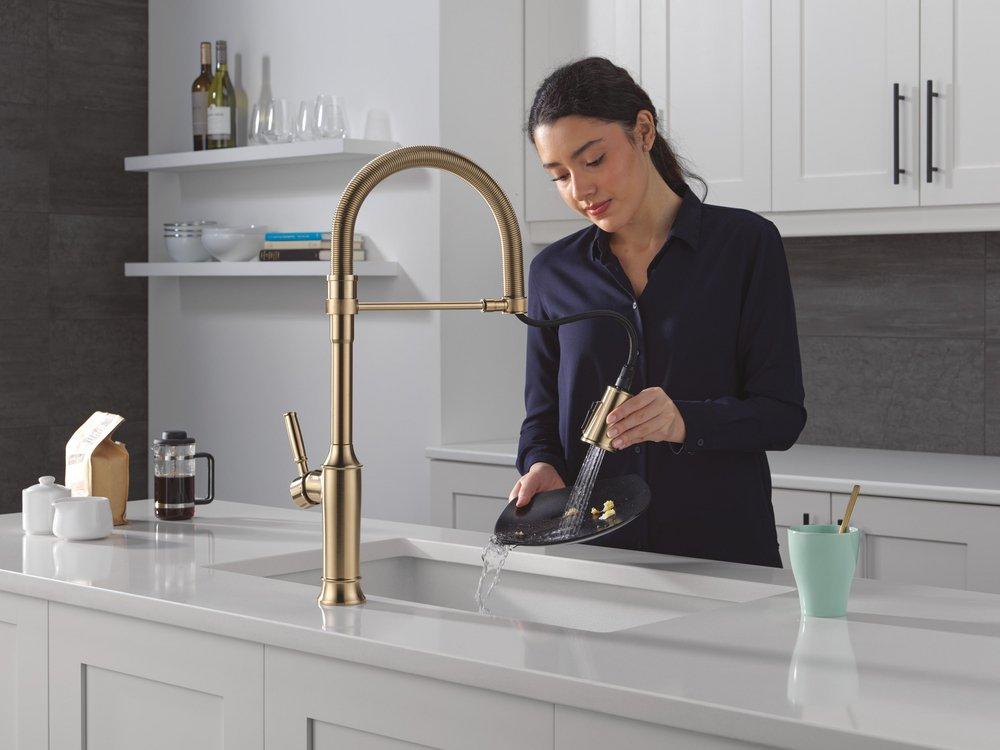 Single Handle Pull Down Kitchen Faucet in Lumicoat Champagne Bronze 