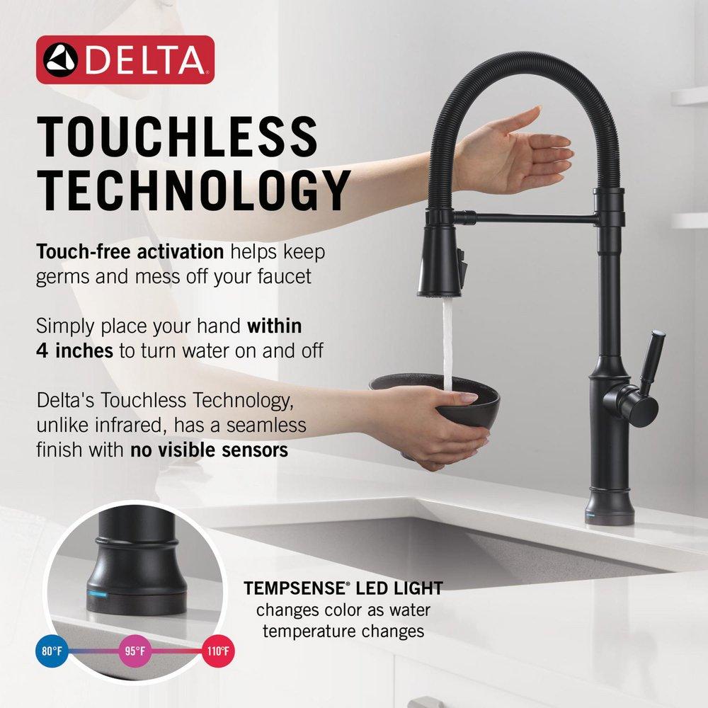TOUCH2O TECHNOLOGY KITCHEN FAUCET WITH TOUCHLESS TECHNOLOGY IN MATTE BLACK 